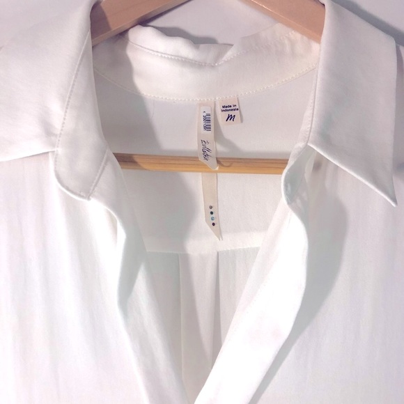 Bellatrix Blouse-White  Flowing Tunic - Picture 2 of 10